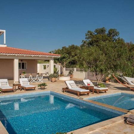 Filothei Beach House With Pool Kalamaki  Buitenkant foto
