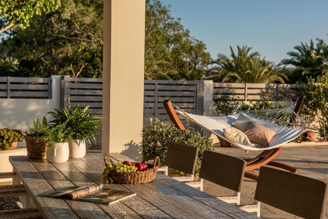 Filothei Beach House With Pool Kalamaki  Buitenkant foto