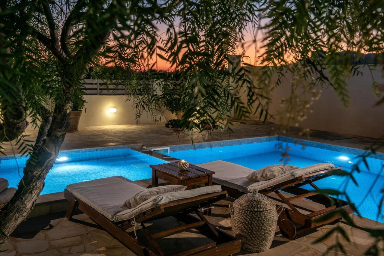 Filothei Beach House With Pool Kalamaki  Buitenkant foto